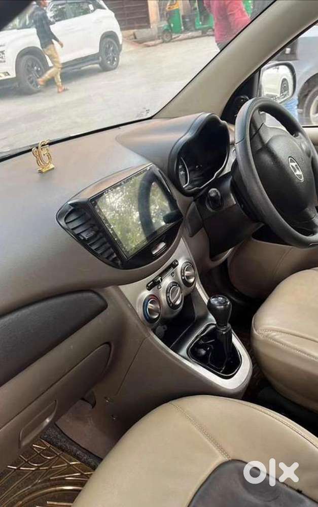 Hyundai I10 2012 - 14000 Kms Mint Condition