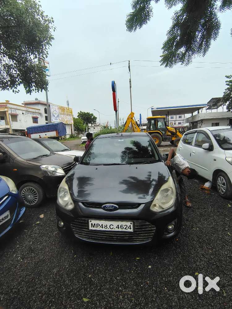 Ford Figo Diesel Zxi 2nd 2015