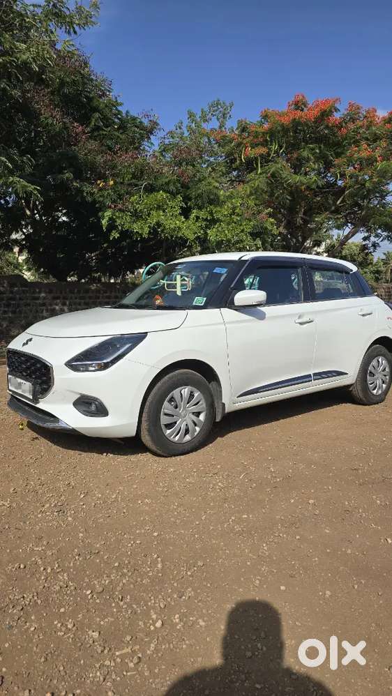 Maruti Swift Vxi (o)  2025 White Advertise By Owner