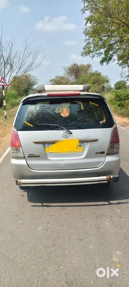 Toyota Innova 2007 Diesel 300000 Km Driven
