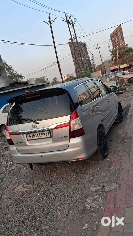 Toyota Innova Hycross 2010 Diesel Manual