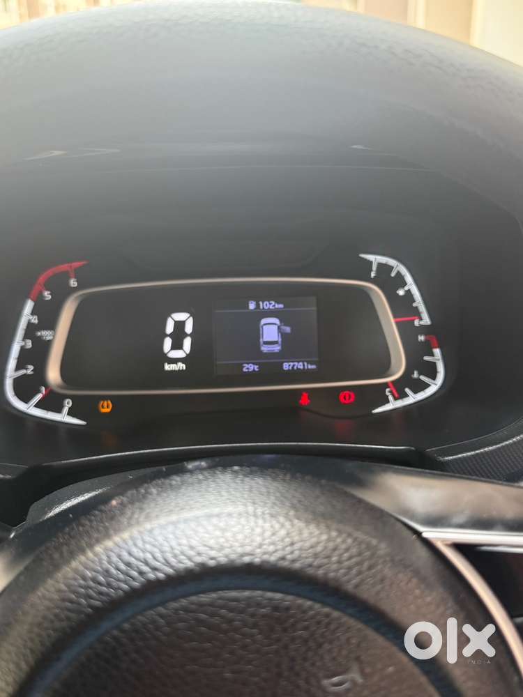 Kia Sonet 2023 Diesel Well Maintained And Its A Push Start Button Car