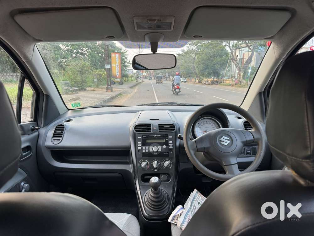 Maruti Suzuki Ritz Lxi, 2013, Petrol