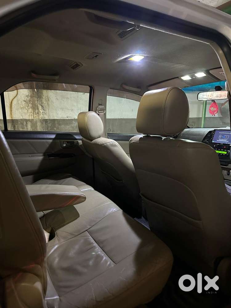 Toyota Fortuner 4x2 At, 2012, Diesel