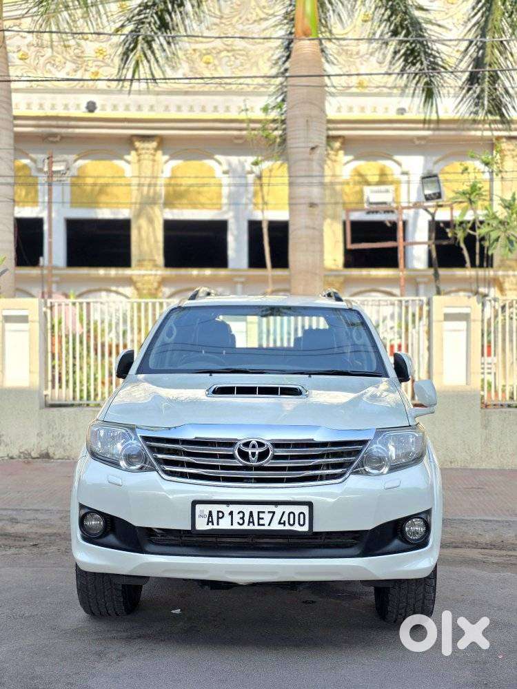 Toyota Fortuner 3.0 4x2 Automatic, 2013, Diesel