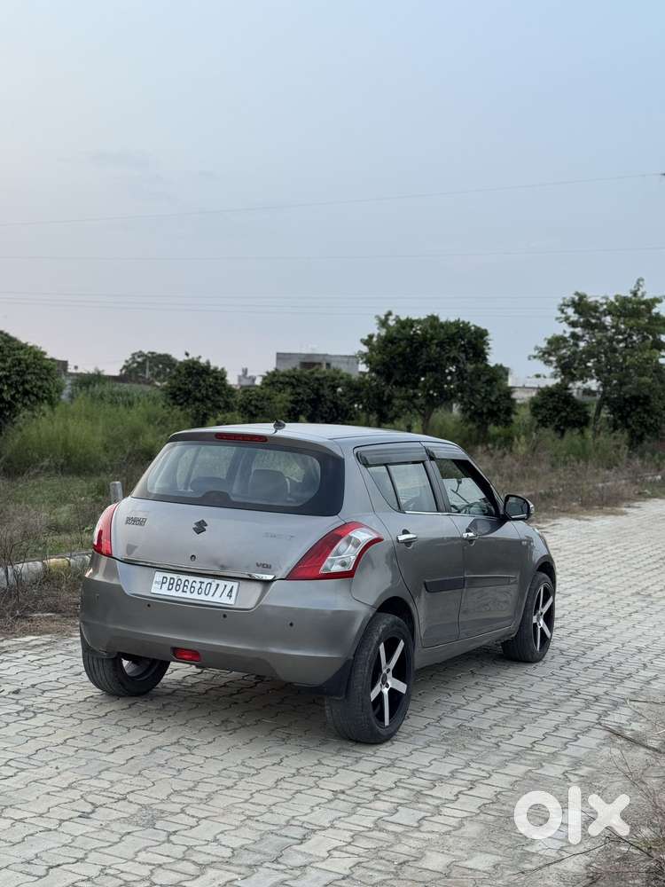 Maruti Suzuki Swift Ddis Vdi, 2015, Diesel
