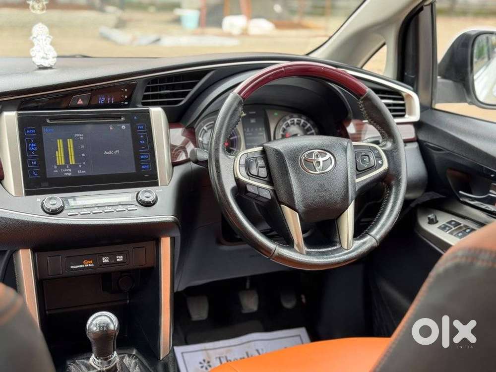 Toyota Innova Crysta 2.4 V, 2016, Diesel
