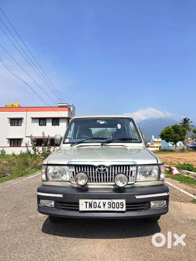 Toyota Qualis 2002 Diesel,power Window- Full Option - Well Maintained