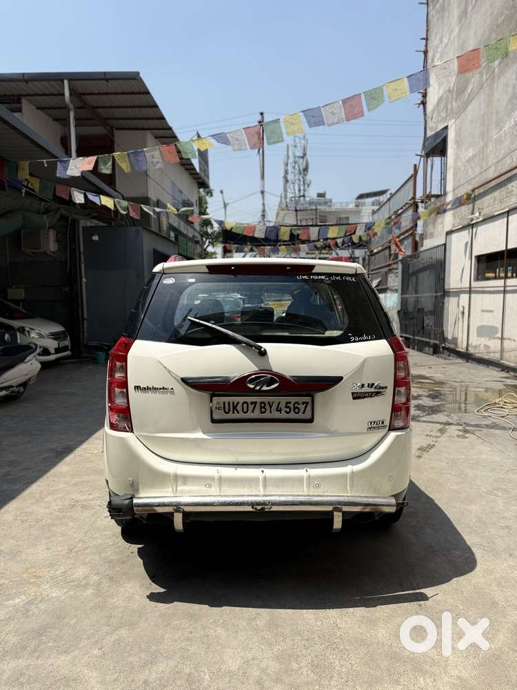 Mahindra Xuv500 2.2 W10 Sportz Edition At, 2017, Diesel