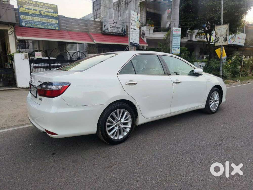 Toyota Camry 2.5 Hybrid, 2015, Petrol