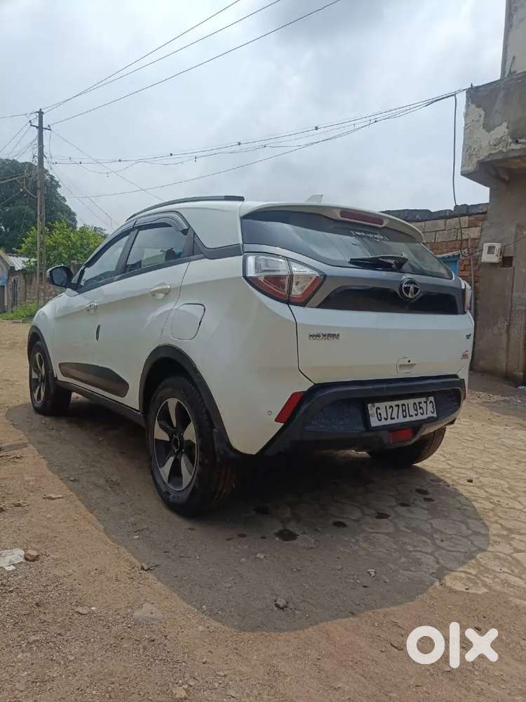 Tata Nexon Diesel Manual Dark 2017 Edition