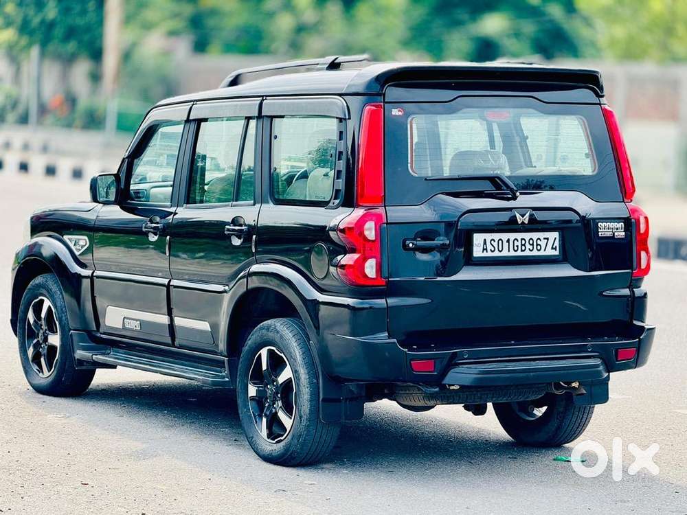 Mahindra Scorpio Classic 2023 Diesel 29000 Km Driven