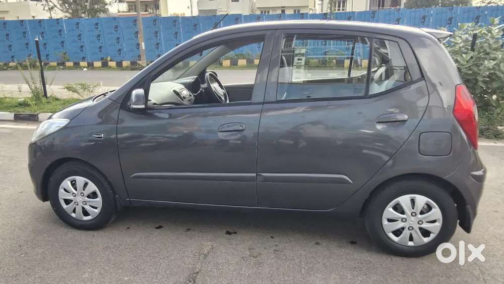 Hyundai I10 Sportz 2011 Petrol