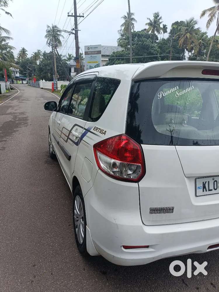 Maruti Suzuki Ertiga Vxi 2014
