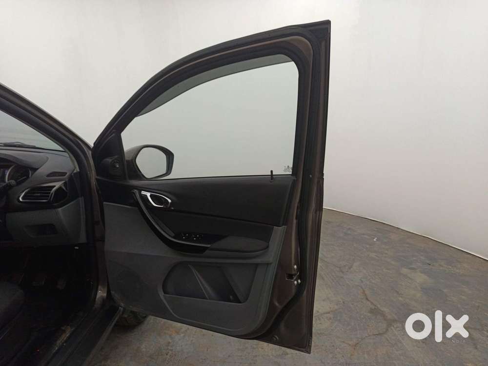 Tata Tigor 1.2 Revotron Xz Option, 2017, Petrol