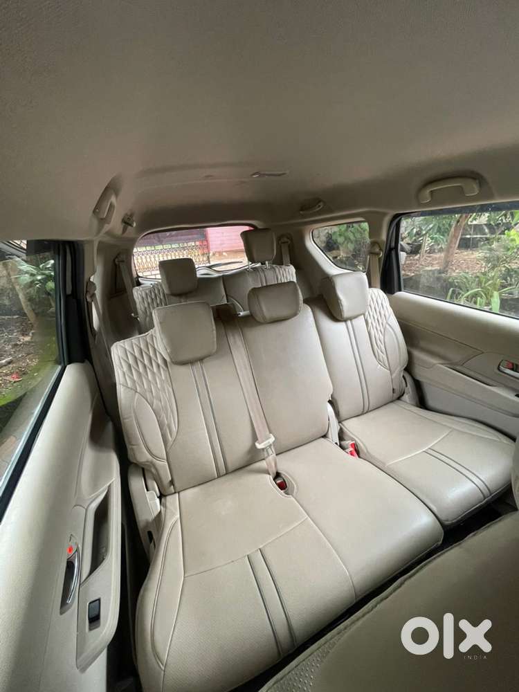 Maruti Suzuki Ertiga Zxi +at 2025