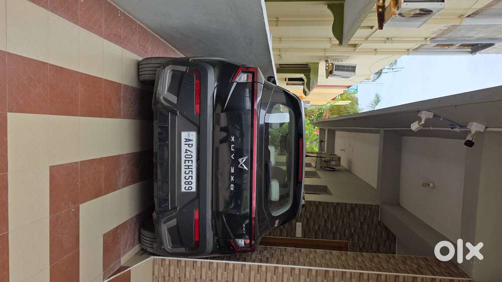 2023 Mahindra Xuv3x0 Ax7 Diesel Automatic Single Owner Great Condition