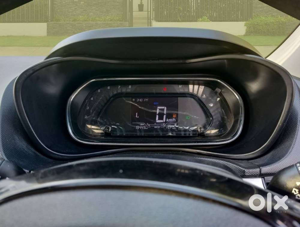 Tata Nexon 1.2 Revotron Xma Amt (s), 2023, Petrol