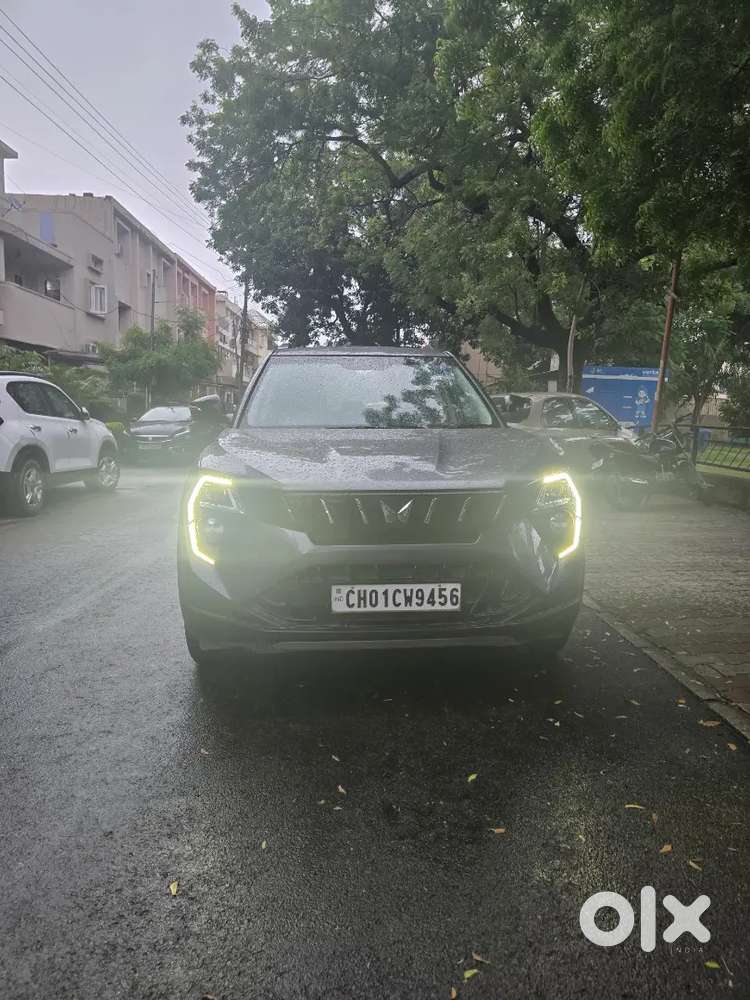 Mahindra Xuv300 Ax5 2024
