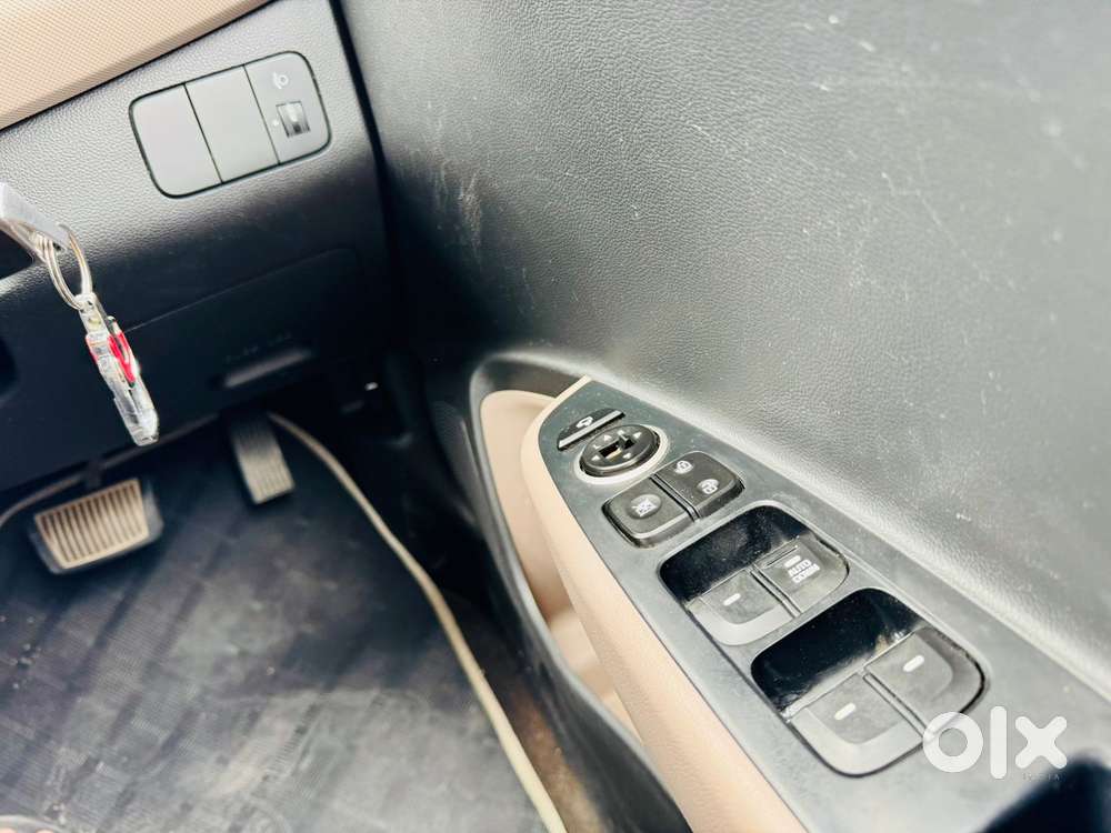 Hyundai Grand I10 Sportz (o) 1.2 At Vtvt, 2019, Petrol