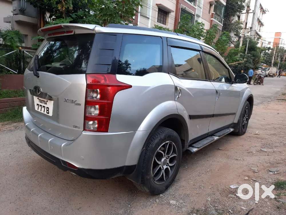 Xuv500 Very Good Maintened With Showroom Track