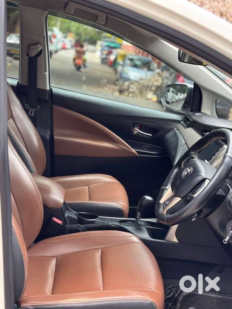 Toyota Innova Crysta 2.4 Gx Limited Edition At 7 Str, 2022, Diesel