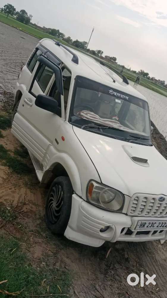Mahindra Scorpio Classic 2006