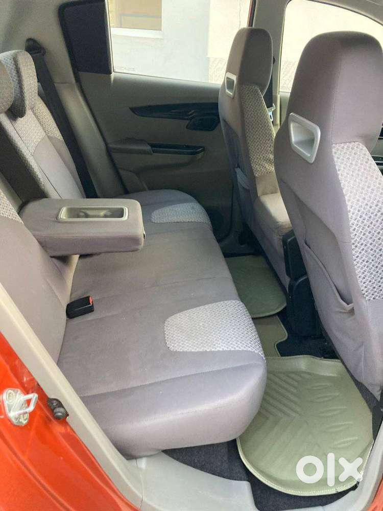 Mahindra Kuv 100 2016-2017 Mfalcon G80 K8 5str, 2016, Diesel