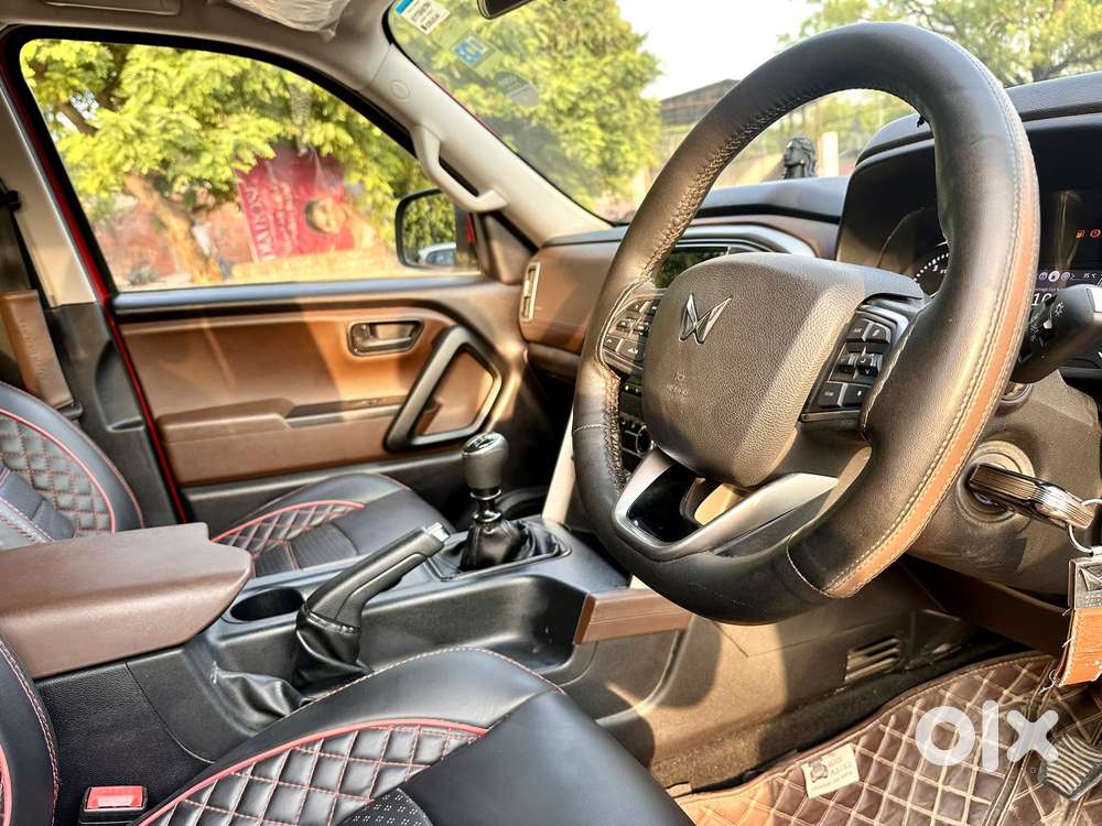 Mahindra Scorpio N Z4 Petrol Mt 7 Str, 2023, Petrol
