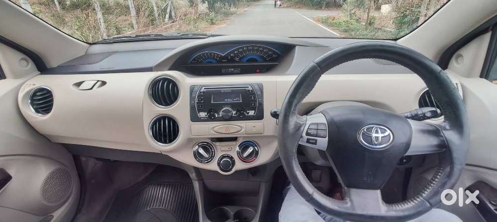Toyota Etios Vx Limited Edition, 2015, Petrol