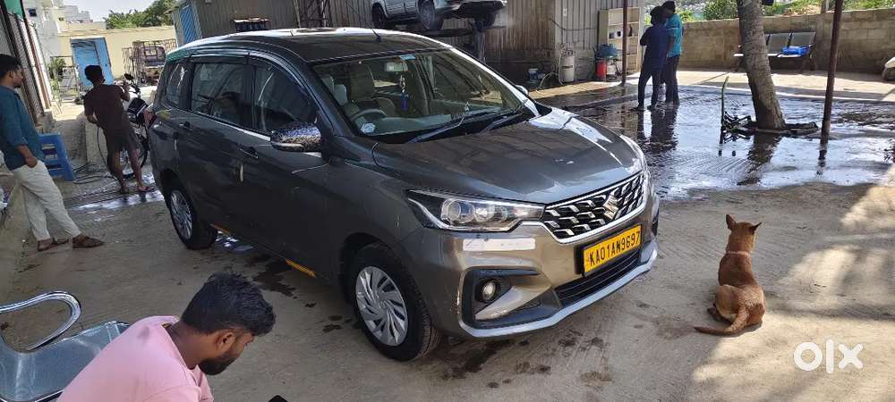 Ertiga Vxi (o) 2023 Gre Colar