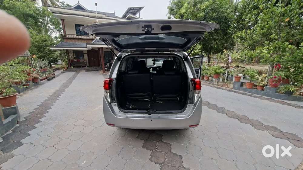 Toyota Innova Crysta 2016 Model Diesel Well Maintained Car