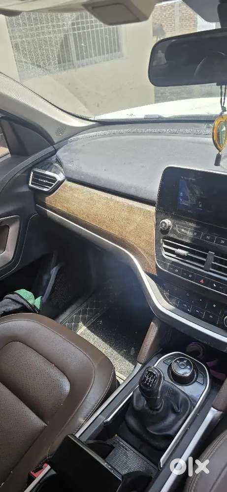 Tata Harrier Dual Tone, Mint Condition