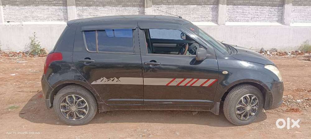 Maruti Suzuki Swift 2005-2010 1.3 Vxi, 2005, Petrol
