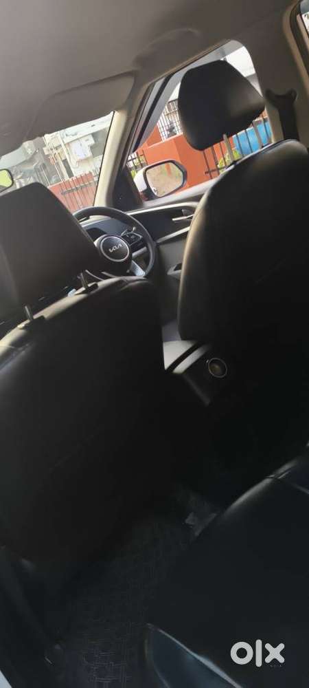 Kia Carens 1.5 Premium 7 Str, 2022, Petrol