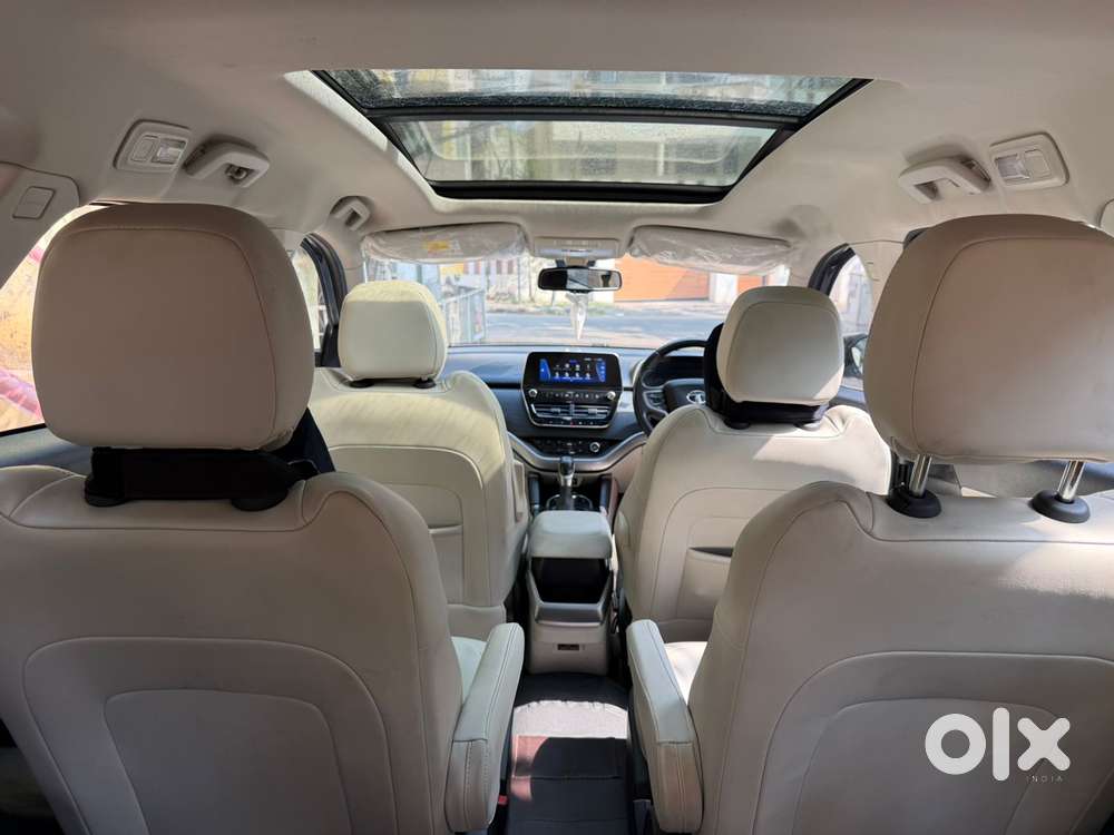Mahindra Xuv500 W11 Option, 2018, Diesel