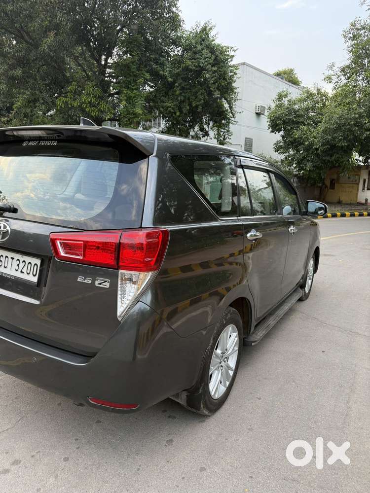 Toyota Innova Crysta 2.8z Automatic, 2018, Diesel