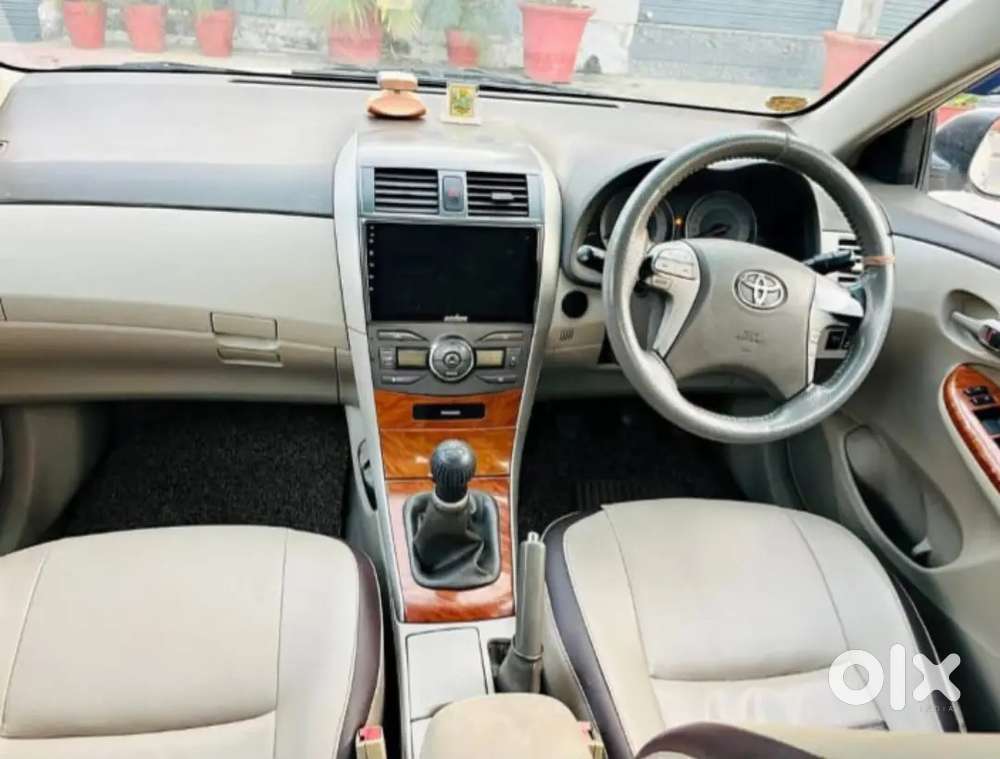 Toyota Corolla 2010 Petrol 123000 Km Driven⁷