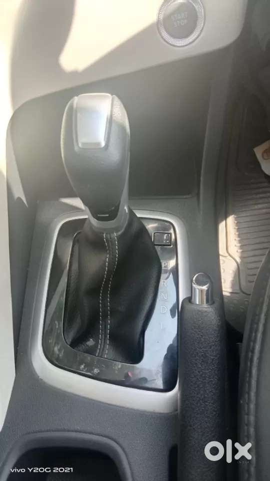 Nissan Magnite 1.0 Xv Premium Turbo Cvt, 2023, Petrol