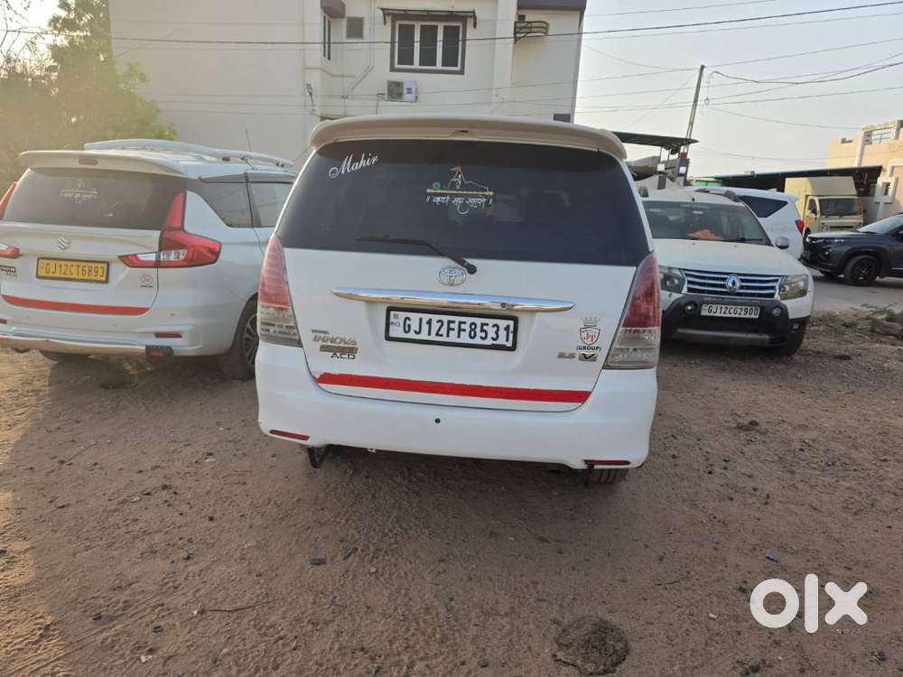 Toyota Innova 2011 Diesel Well Maintained
