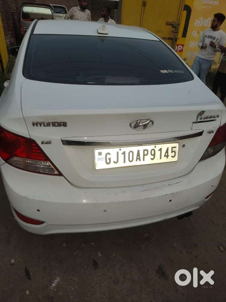 Hyundai Fluidic Verna 2011