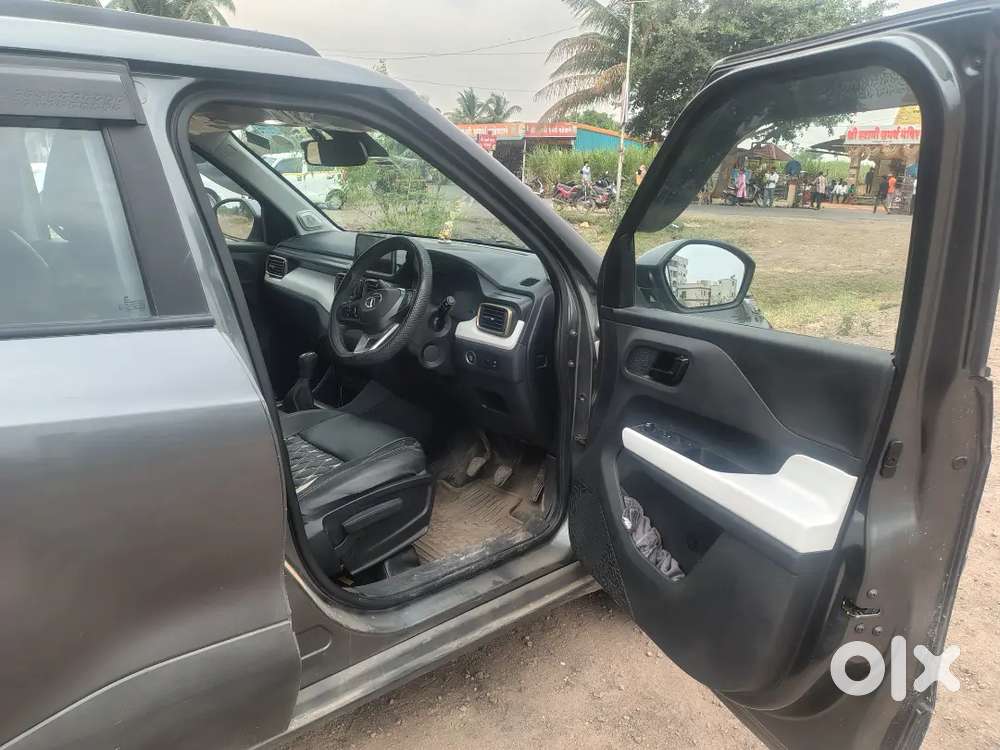 Punch Accomplished Dazzle Cng + Petrol  Sunroof & Manual  2023