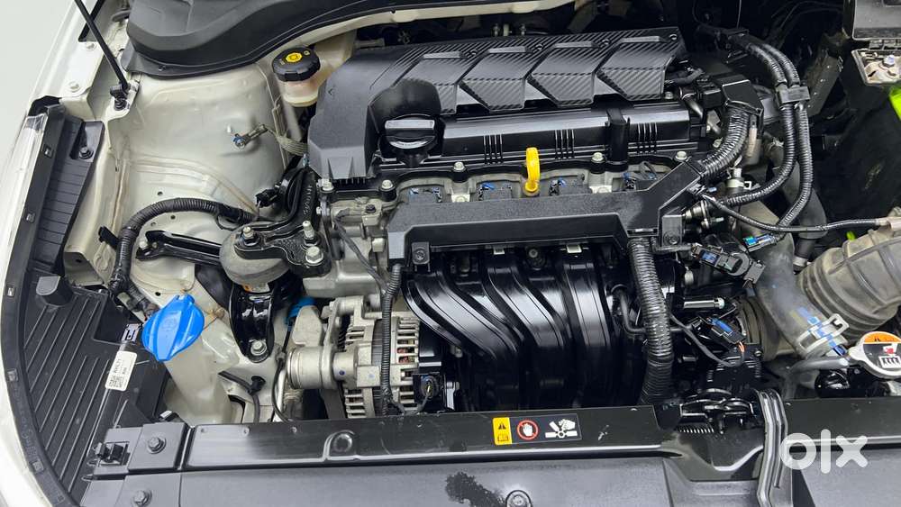 Hyundai Verna 1.5 Sx (o) Vtvt Ivt, 2022, Petrol