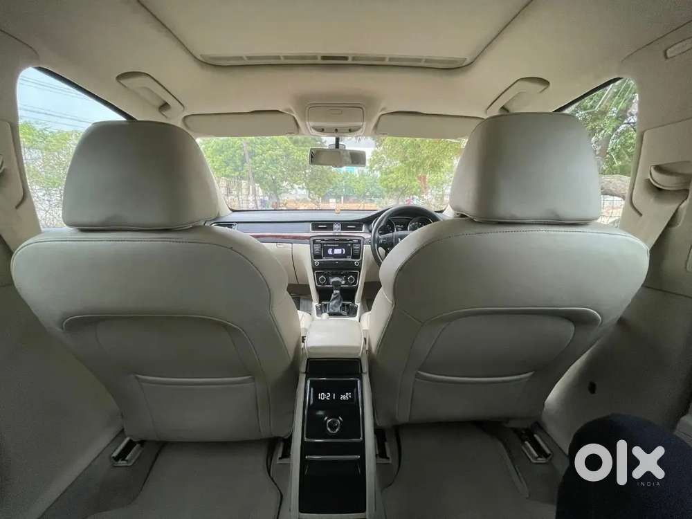 Skoda Superb 2011 L&K TDI CR Diesel Automatic