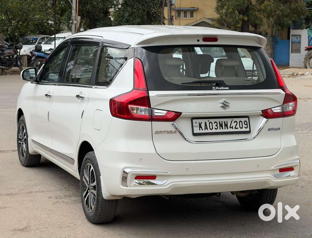 Maruti Suzuki Ertiga 1.5 Zxi Plus Shvs, 2022, Petrol