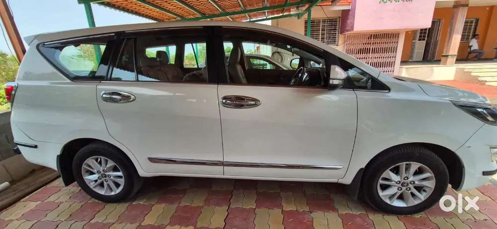 Toyota Innova Crysta