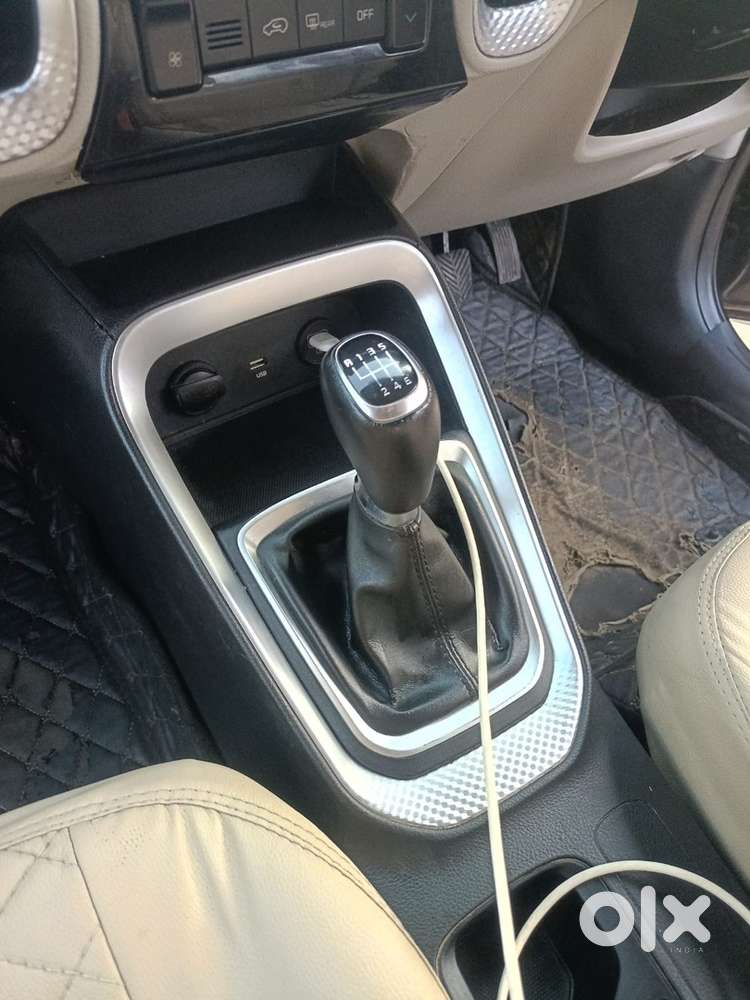 Kia Sonet 2021 Petrol