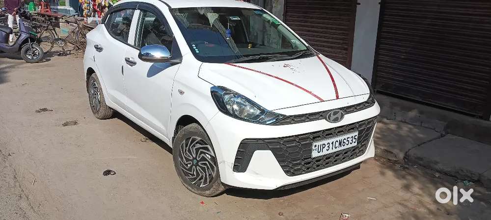 सिर्फ पंच मैन चली हुई है