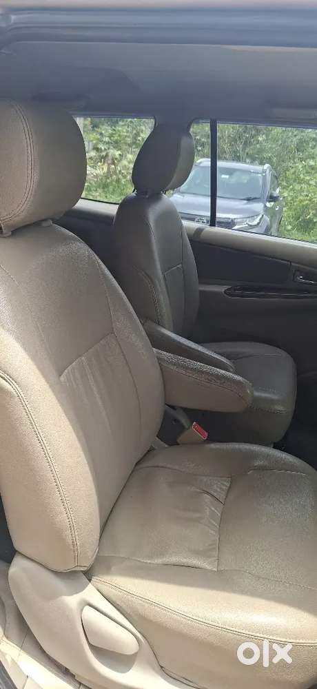 Toyota Innova Hycross 2014 Diesel Automatic