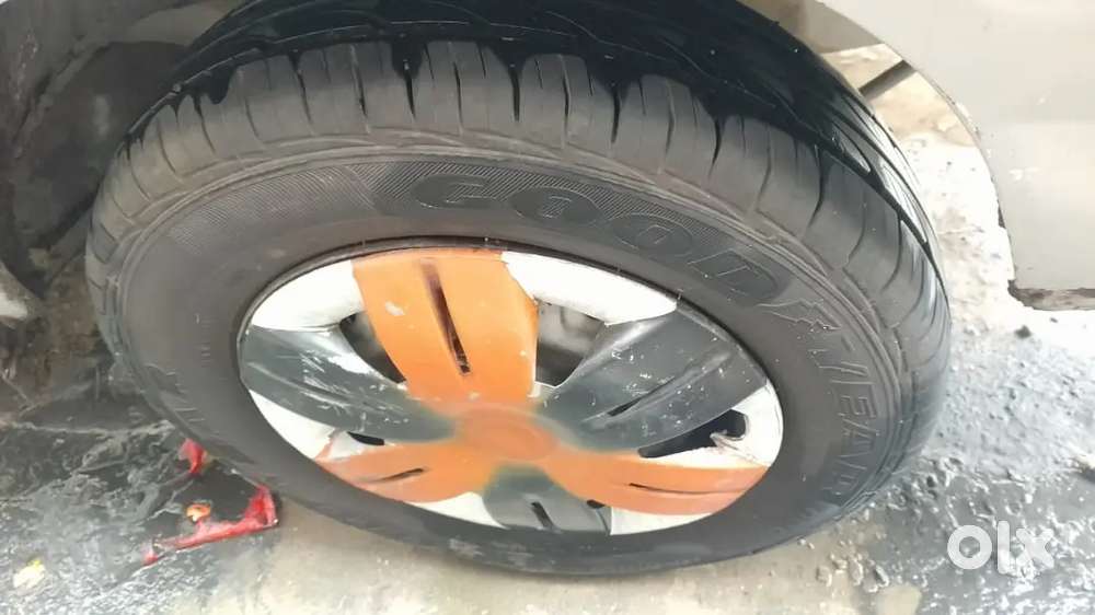 Maruti Suzuki Omni 2010